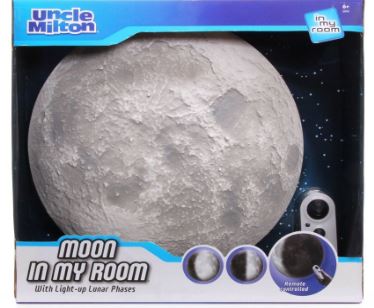 moon-in-my-room-boxed